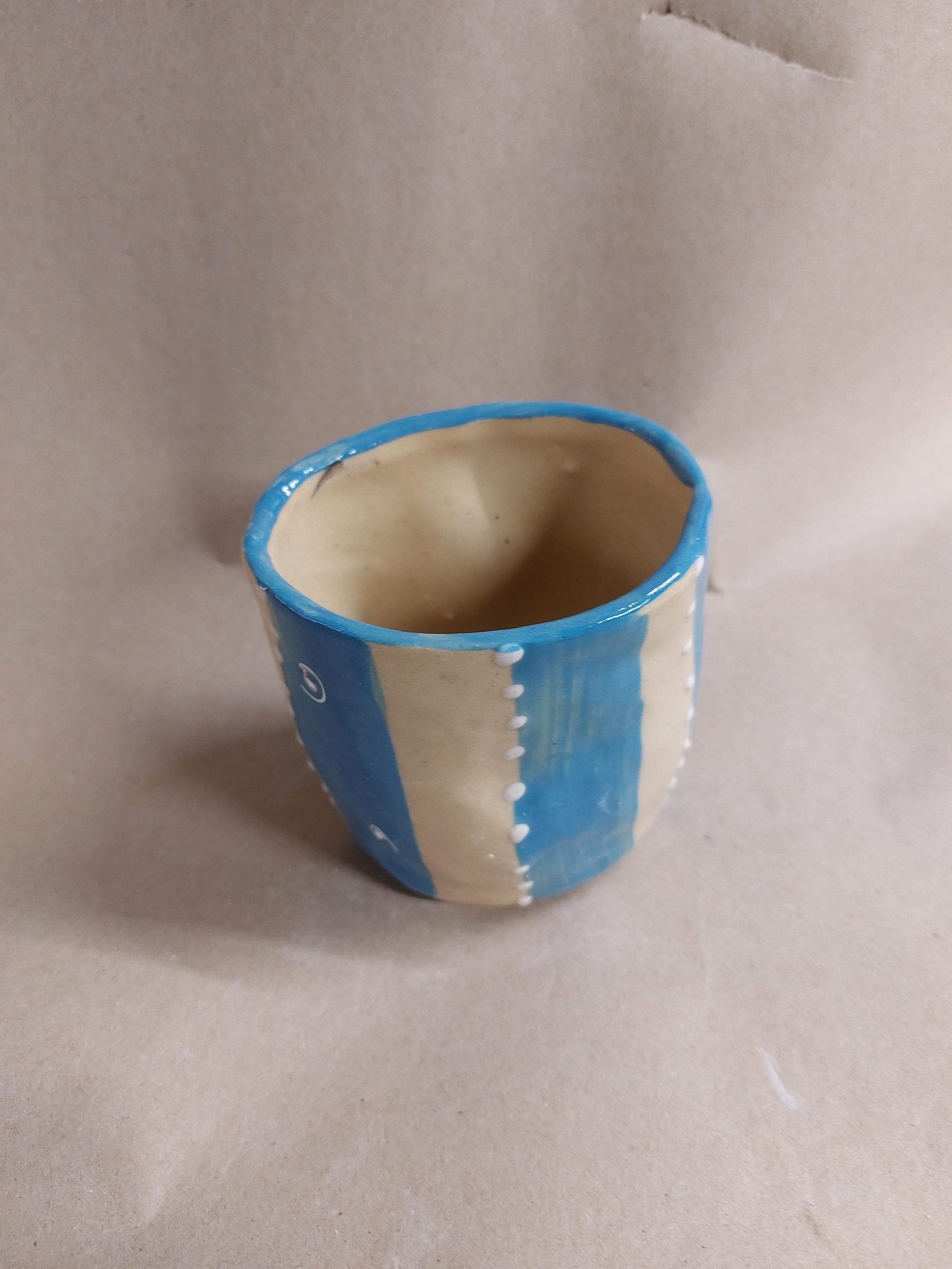 Becher mit Mulde Seelenbecher bunt Keramik handgemacht, Ansicht 5
